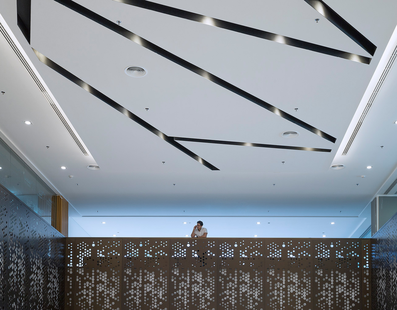 medicenter_downloads_hero_1280x1000_desktop