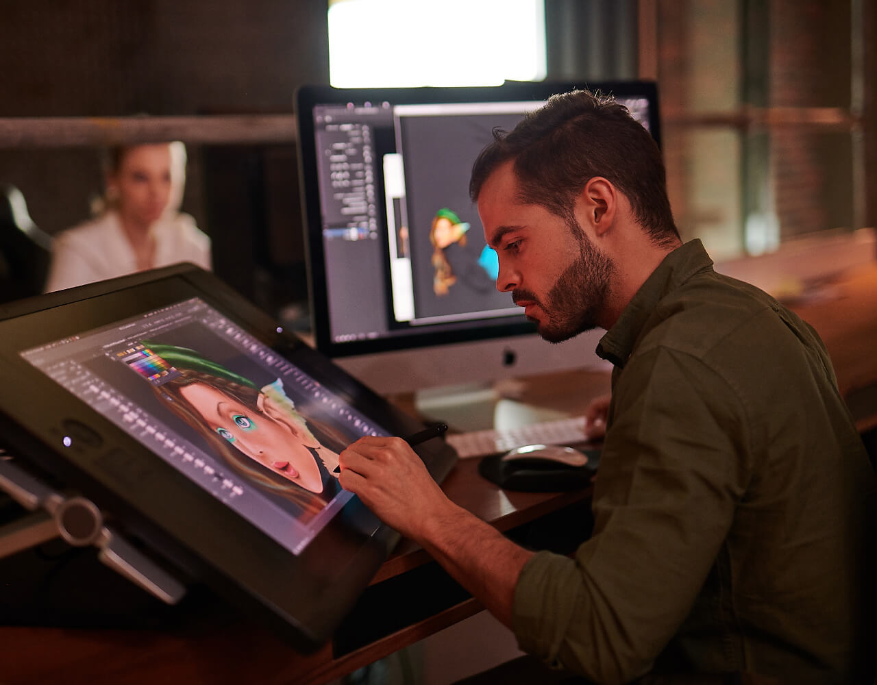  Commercial spaces in Dubai Media City 